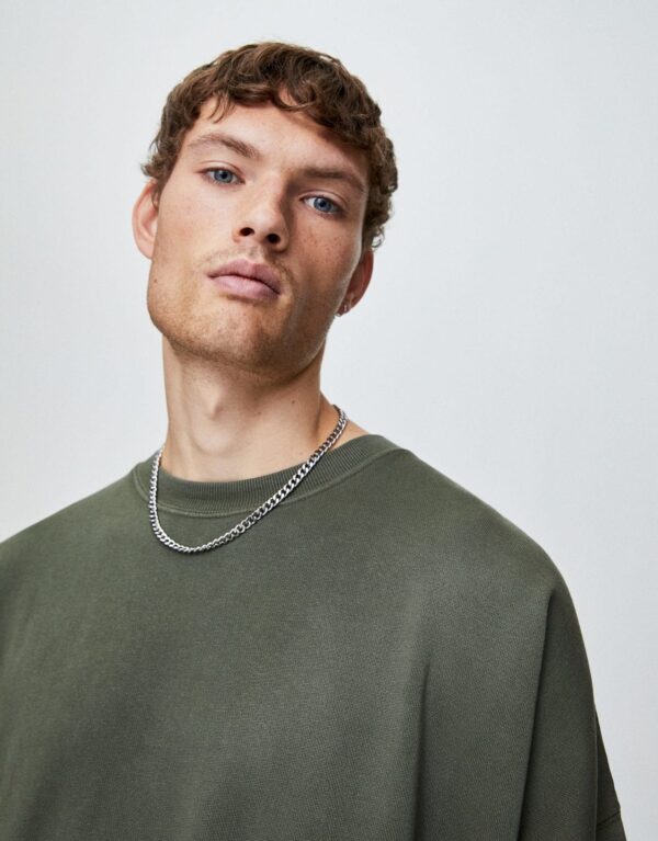 ⁦Basic Oversized Sweatshirt⁩ – תמונה ⁦2⁩