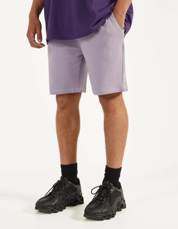 ⁦Plush Bermuda Shorts⁩ – תמונה ⁦3⁩